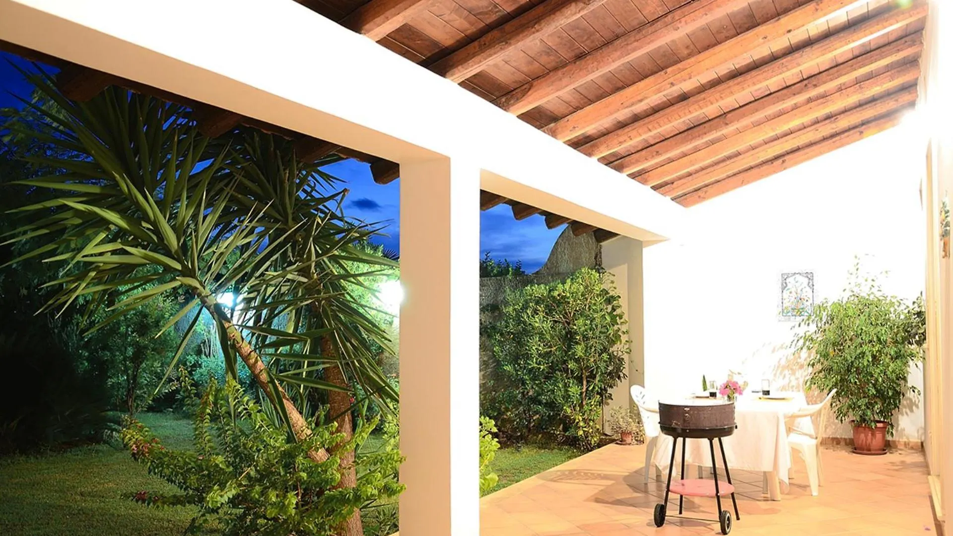 Villa Sole Con Accesso Diretto Alla Spiaggia Santa Maria Del Focallo 0*,