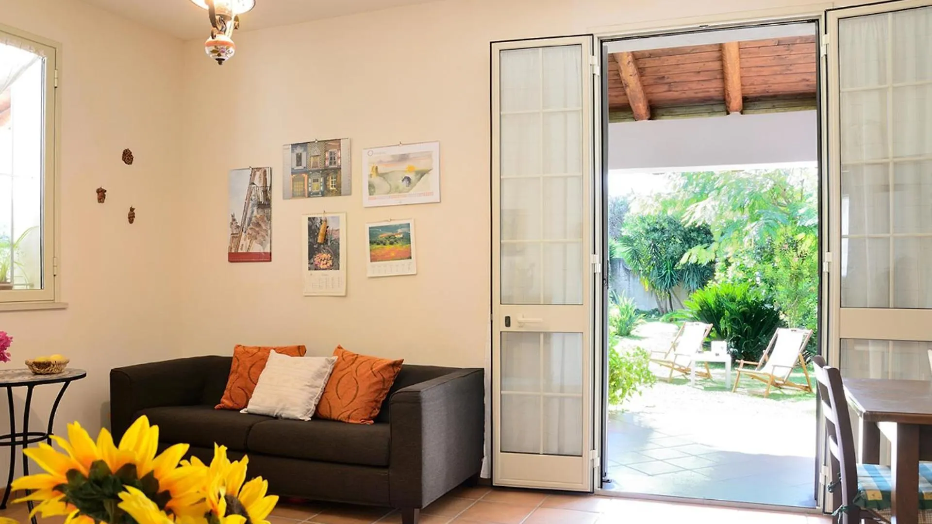 Villa Sole Con Accesso Diretto Alla Spiaggia Santa Maria Del Focallo Tatil Evi